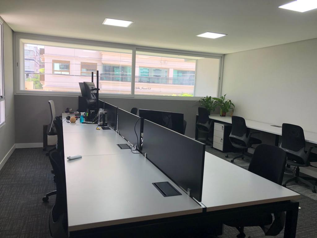 sala para 12 pessoas do sandbox coworking em jurerê